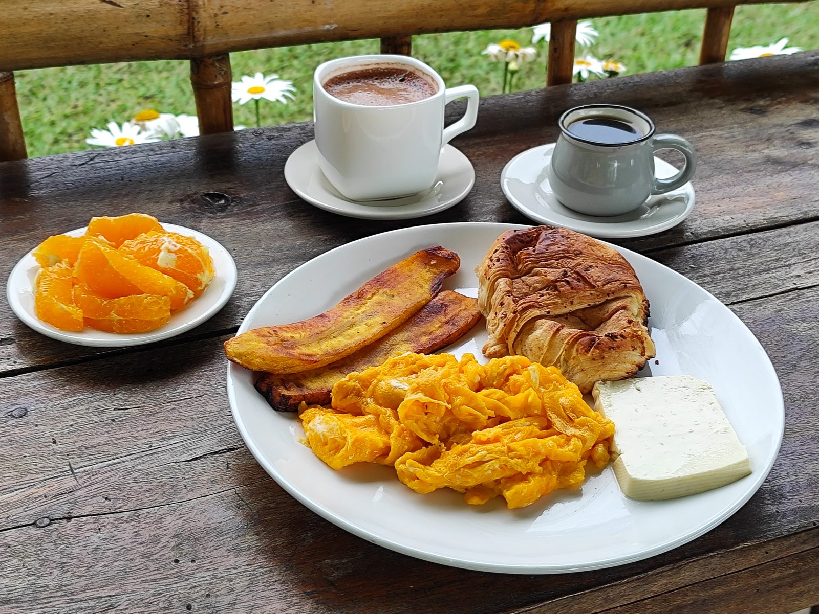 Desayuno incluido en la finca cafetera
