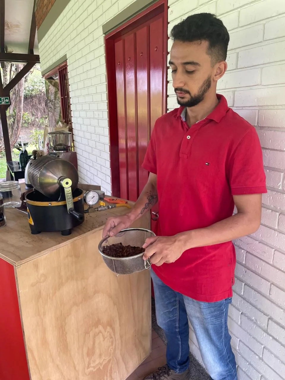 Café recién tostado en Finca El Pensamiento
